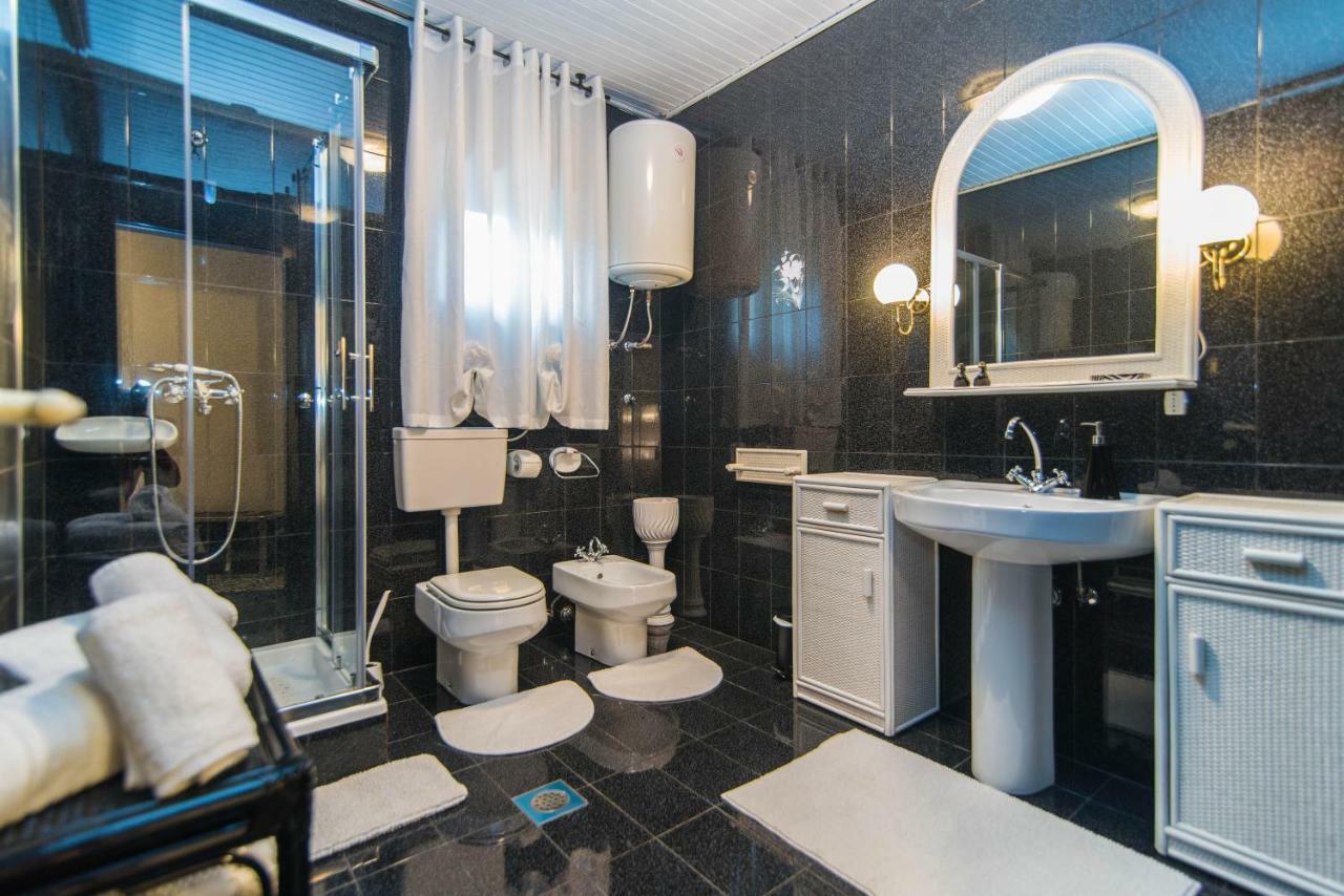 Vila "Zatka" Villa Veprinac Exteriör bild