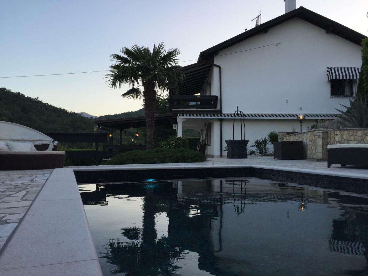 Vila "Zatka" Villa Veprinac Exteriör bild